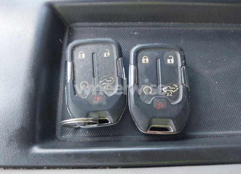 Photo 11 of 2020 Chevrolet Silverado 1500 4WD SHORT BED LT (VIN 3GCUYDED4LG404805)