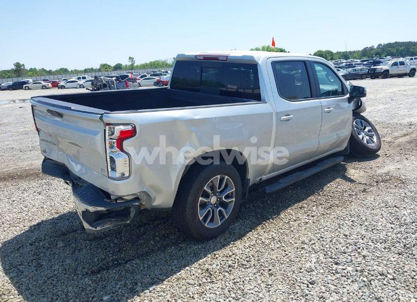 Photo 4 of 2020 Chevrolet Silverado 1500 4WD SHORT BED LT (VIN 3GCUYDED4LG404805)