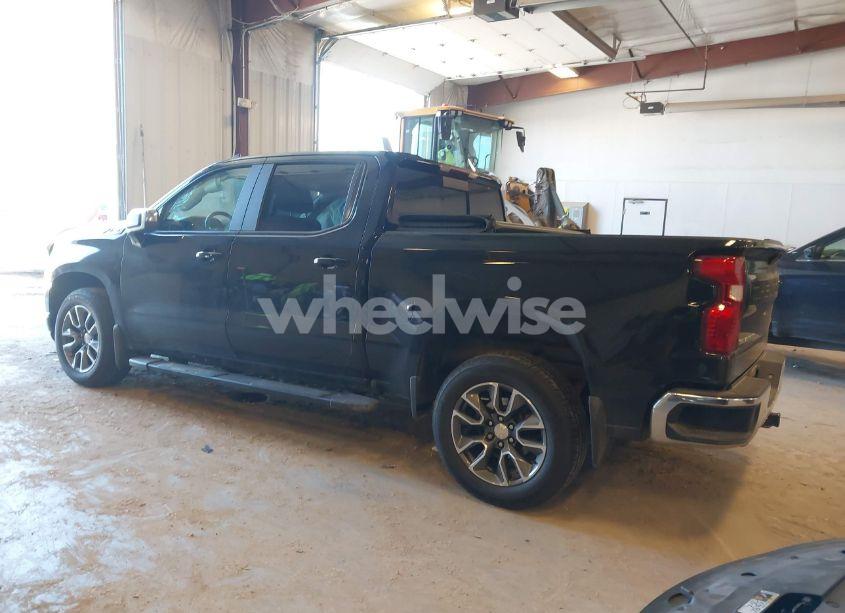 Photo 3 of 2021 Chevrolet Silverado 1500 4WD SHORT BED LT (VIN 3GCUYDED4MG215721)