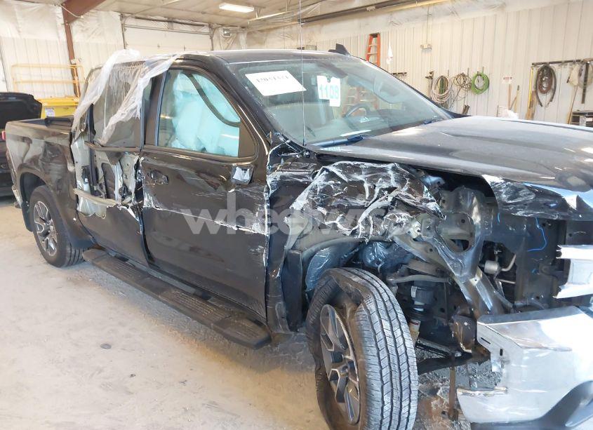 Photo 6 of 2021 Chevrolet Silverado 1500 4WD SHORT BED LT (VIN 3GCUYDED4MG215721)