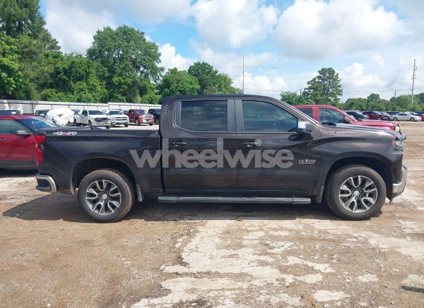 Photo 13 of 2019 Chevrolet Silverado 1500 LT (VIN 3GCUYDED5KG160788)