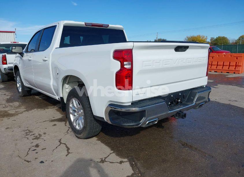 Photo 3 of 2020 Chevrolet Silverado 1500 4WD SHORT BED LT (VIN 3GCUYDED5LG243168)