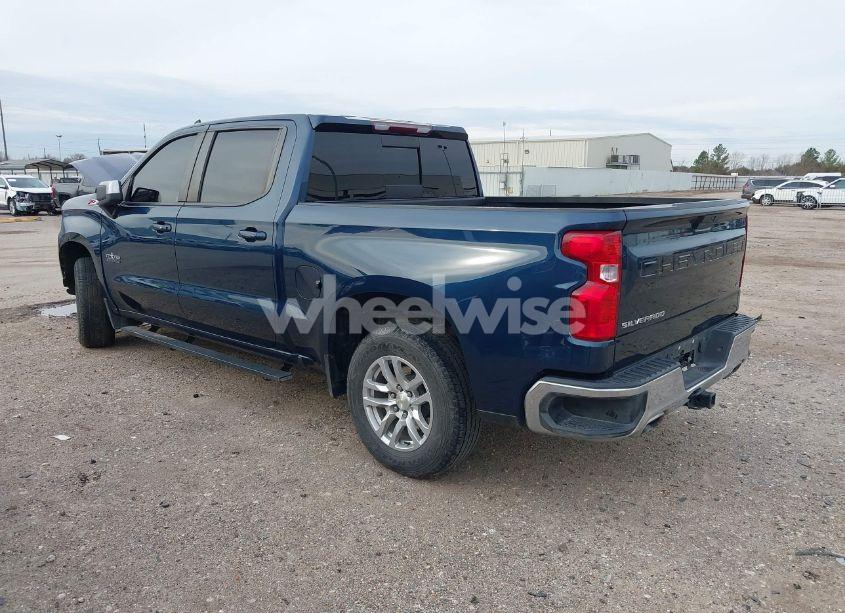 Photo 3 of 2021 Chevrolet Silverado 1500 4WD SHORT BED LT (VIN 3GCUYDED5MG226677)