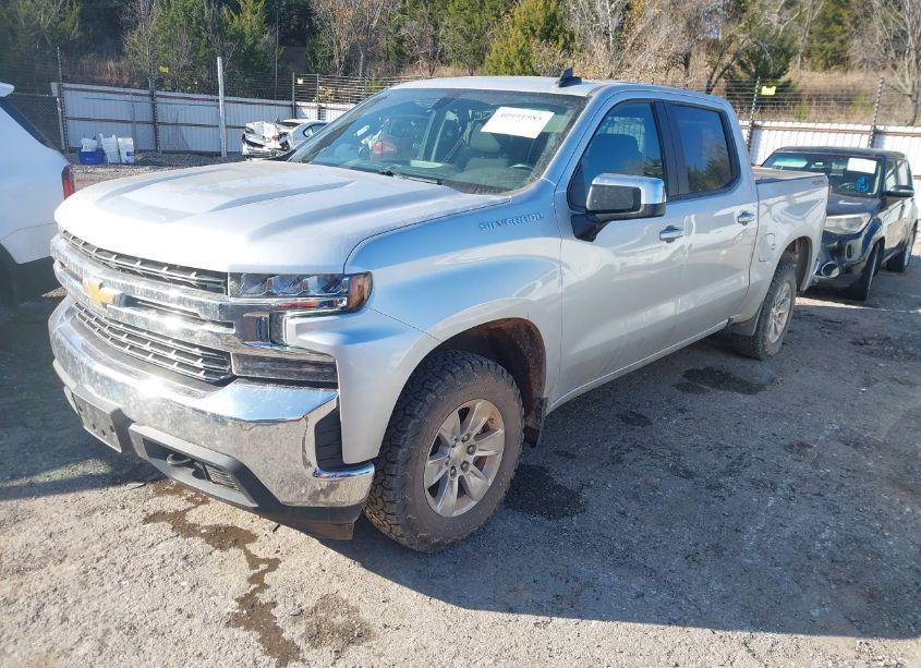 Photo 2 of 2022 Chevrolet Silverado 1500 LTD 4WD SHORT BED LT (VIN 3GCUYDED5NG114463)