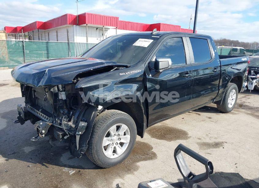 Photo 2 of 2022 Chevrolet Silverado 1500 LTD 4WD SHORT BED LT (VIN 3GCUYDED5NG126578)