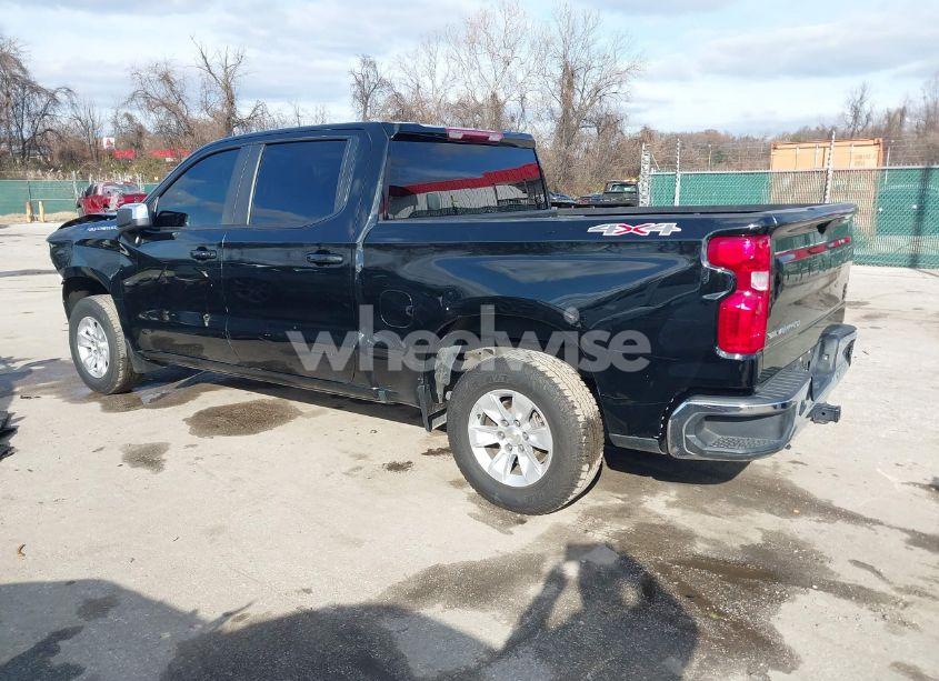 Photo 3 of 2022 Chevrolet Silverado 1500 LTD 4WD SHORT BED LT (VIN 3GCUYDED5NG126578)