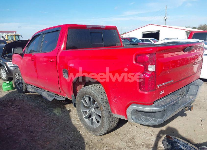 Photo 3 of 2019 Chevrolet Silverado 1500 LT (VIN 3GCUYDED6KG123507)
