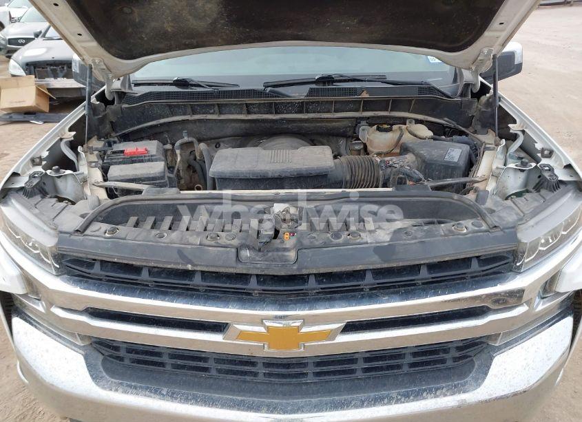Photo 10 of 2019 Chevrolet Silverado 1500 LT (VIN 3GCUYDED6KG202711)