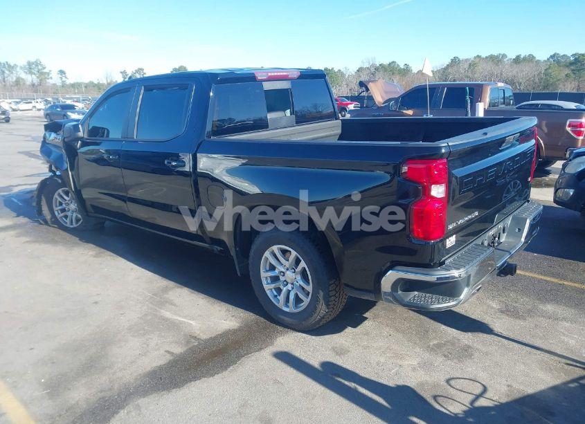 Photo 3 of 2019 Chevrolet Silverado 1500 LT (VIN 3GCUYDED7KG278745)