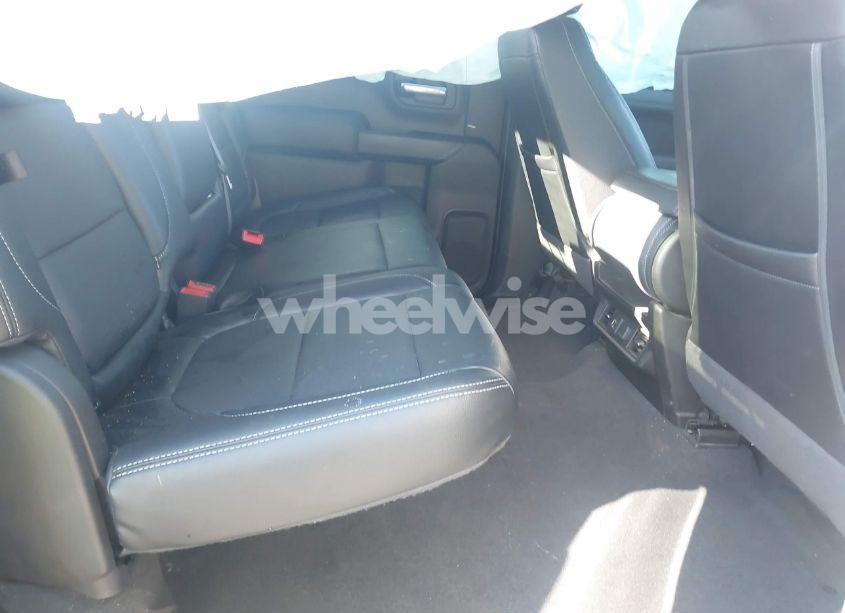 Photo 8 of 2019 Chevrolet Silverado 1500 LT (VIN 3GCUYDED7KG278745)