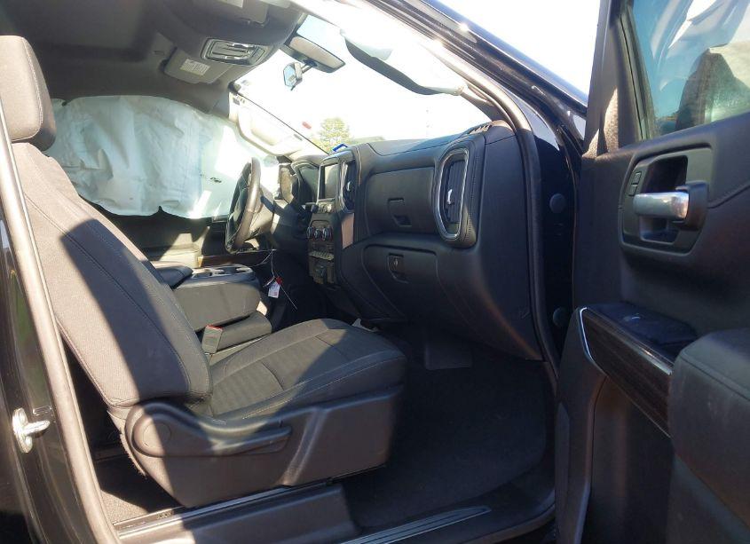 Photo 5 of 2020 Chevrolet Silverado 1500 4WD SHORT BED LT (VIN 3GCUYDED7LG152547)