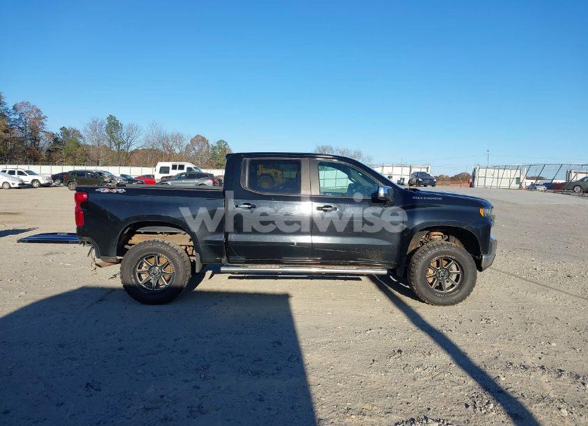 Photo 14 of 2020 Chevrolet Silverado 1500 4WD SHORT BED LT (VIN 3GCUYDED7LG270565)
