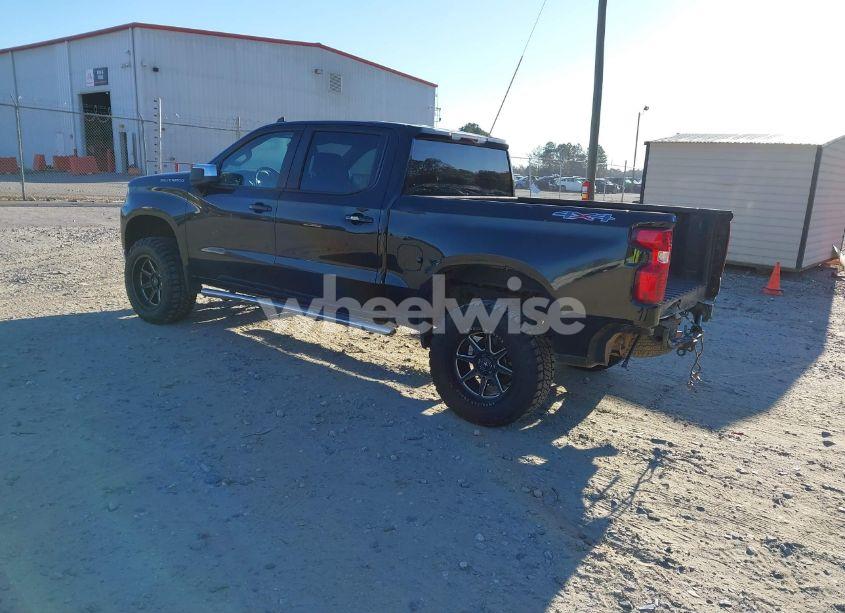 Photo 3 of 2020 Chevrolet Silverado 1500 4WD SHORT BED LT (VIN 3GCUYDED7LG270565)