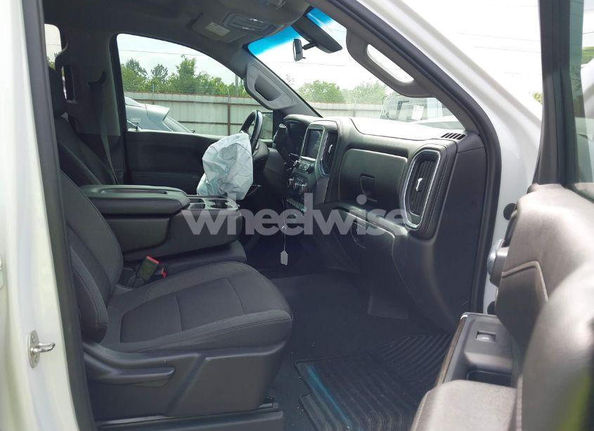 Photo 5 of 2020 Chevrolet Silverado 1500 4WD SHORT BED LT (VIN 3GCUYDED7LG274258)