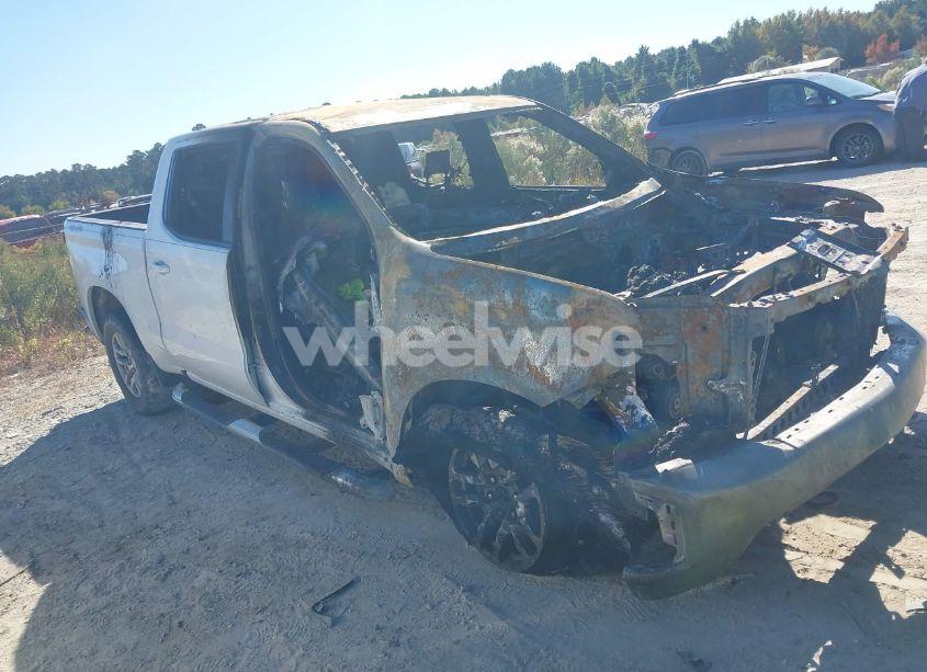 2019 Chevrolet Silverado 1500 LT (VIN 3GCUYDED8KG186933) main photo