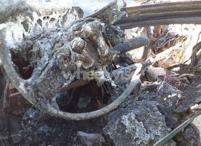 Photo 11 of 2019 Chevrolet Silverado 1500 LT (VIN 3GCUYDED8KG186933)