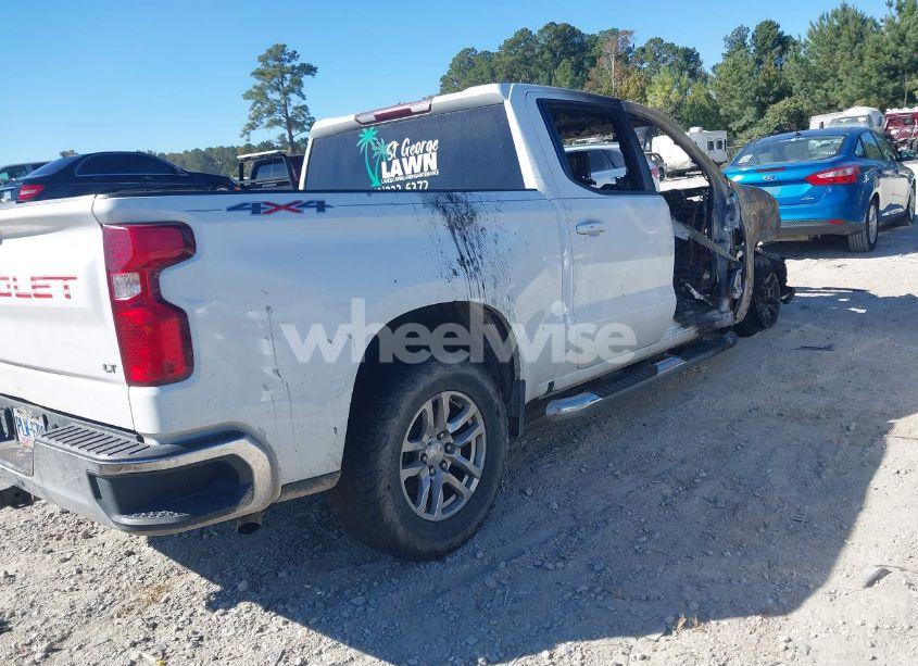 Photo 4 of 2019 Chevrolet Silverado 1500 LT (VIN 3GCUYDED8KG186933)