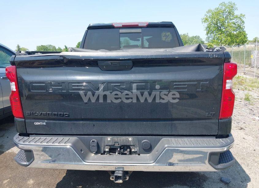 Photo 16 of 2020 Chevrolet Silverado 1500 4WD SHORT BED LT (VIN 3GCUYDED8LG320227)