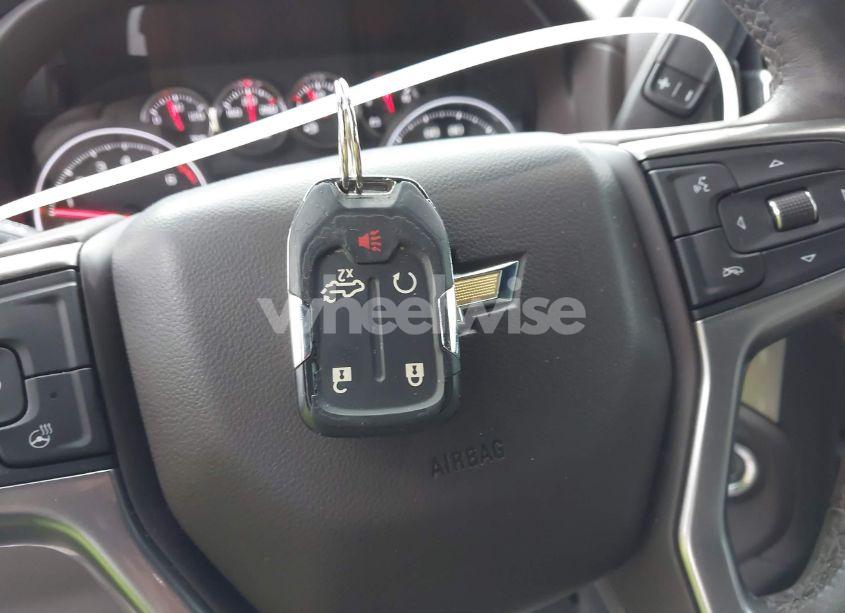 Photo 11 of 2019 Chevrolet Silverado 1500 LT (VIN 3GCUYDED9KG144562)