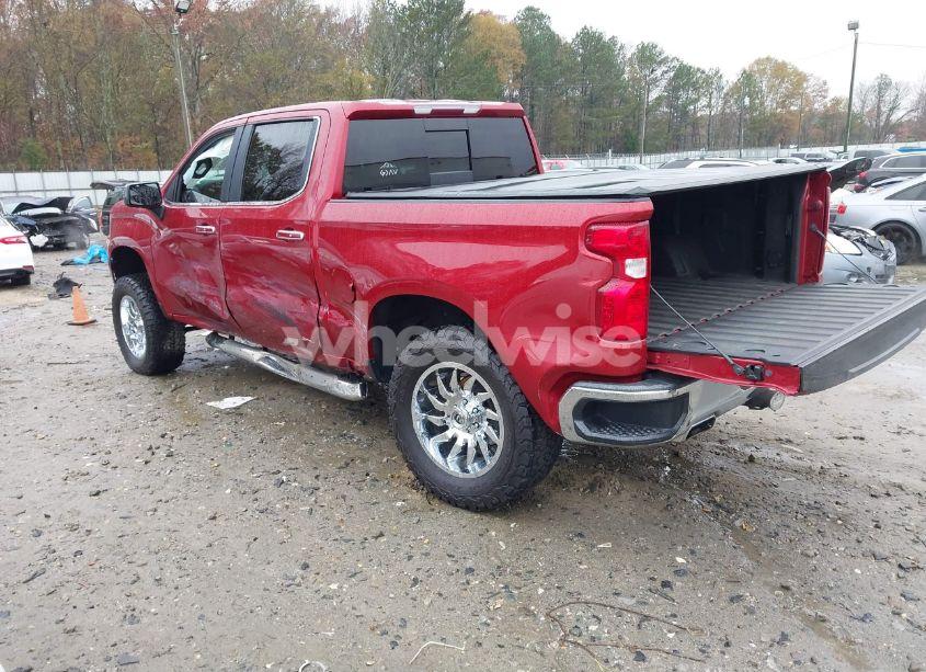 Photo 3 of 2019 Chevrolet Silverado 1500 LT (VIN 3GCUYDED9KG144562)