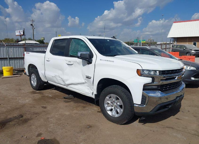 2020 Chevrolet Silverado 1500 4WD SHORT BED LT (VIN 3GCUYDED9LG205233) main photo