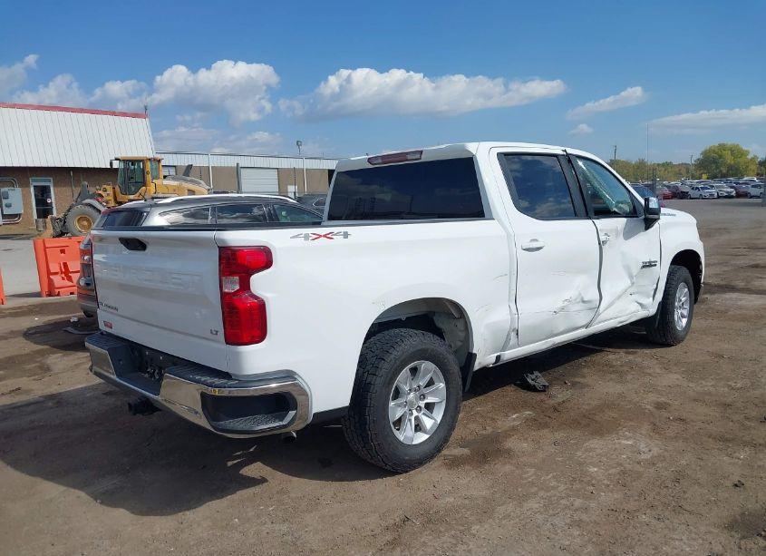 Photo 4 of 2020 Chevrolet Silverado 1500 4WD SHORT BED LT (VIN 3GCUYDED9LG205233)