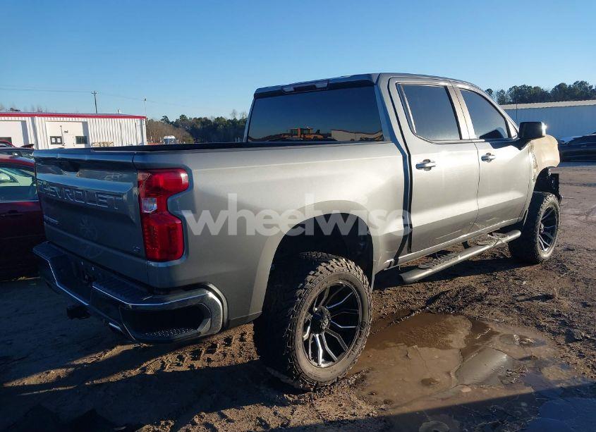 Photo 4 of 2020 Chevrolet Silverado 1500 4WD SHORT BED LT (VIN 3GCUYDED9LG445799)