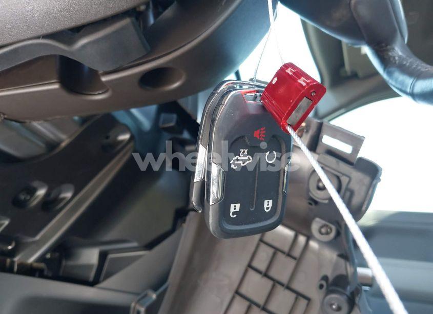 Photo 11 of 2021 Chevrolet Silverado 1500 4WD SHORT BED LT (VIN 3GCUYDED9MG439695)