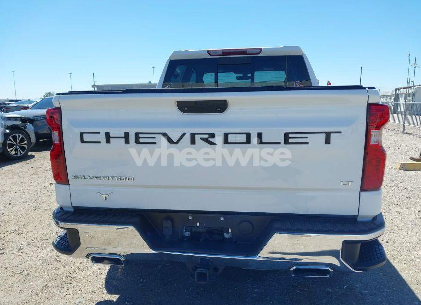 Photo 16 of 2021 Chevrolet Silverado 1500 4WD SHORT BED LT (VIN 3GCUYDED9MG439695)