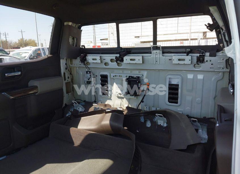 Photo 6 of 2021 Chevrolet Silverado 1500 4WD SHORT BED LT (VIN 3GCUYDED9MG439695)