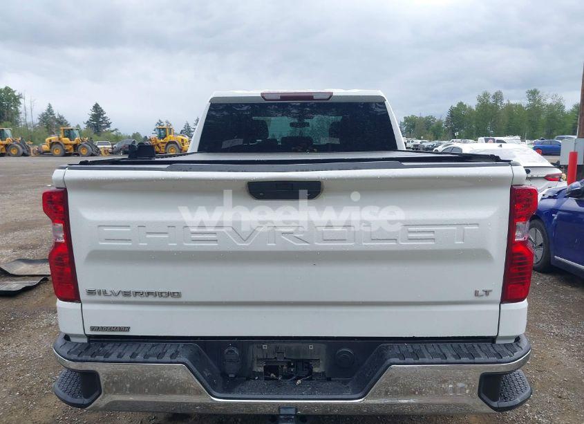 Photo 16 of 2019 Chevrolet Silverado 1500 LT (VIN 3GCUYDEDXKG191213)