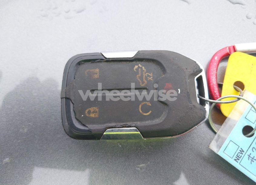 Photo 11 of 2020 Chevrolet Silverado 1500 4WD SHORT BED LT (VIN 3GCUYDEDXLG222025)