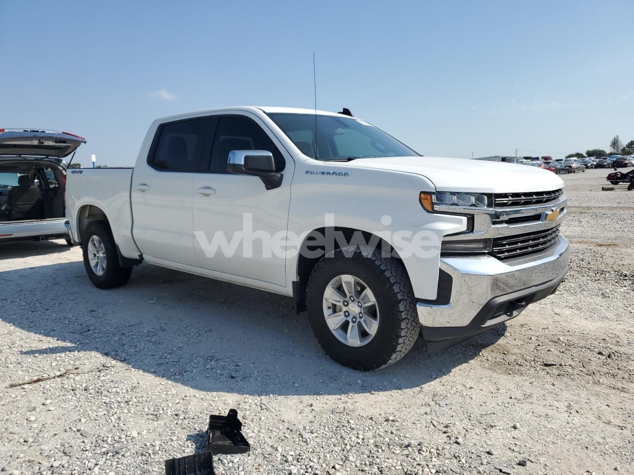 Photo 4 of 2020 CHEVROLET SILVERADO K1500 LT N/A (VIN 3GCUYDEDXLG290471)