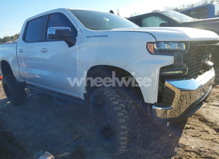 2020 Chevrolet Silverado 1500 4WD SHORT BED LT (VIN 3GCUYDEDXLG318883) main photo