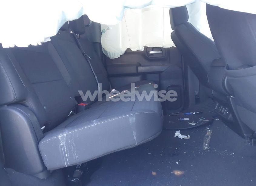 Photo 8 of 2020 Chevrolet Silverado 1500 4WD SHORT BED LT (VIN 3GCUYDEDXLG318883)