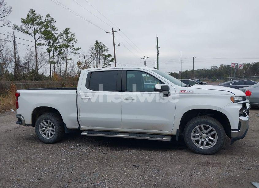 Photo 13 of 2020 Chevrolet Silverado 1500 4WD SHORT BED LT (VIN 3GCUYDEDXLG420894)