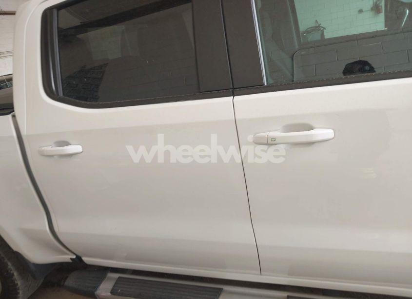 Photo 13 of 2021 Chevrolet Silverado 1500 4WD SHORT BED LT (VIN 3GCUYDEDXMG439687)