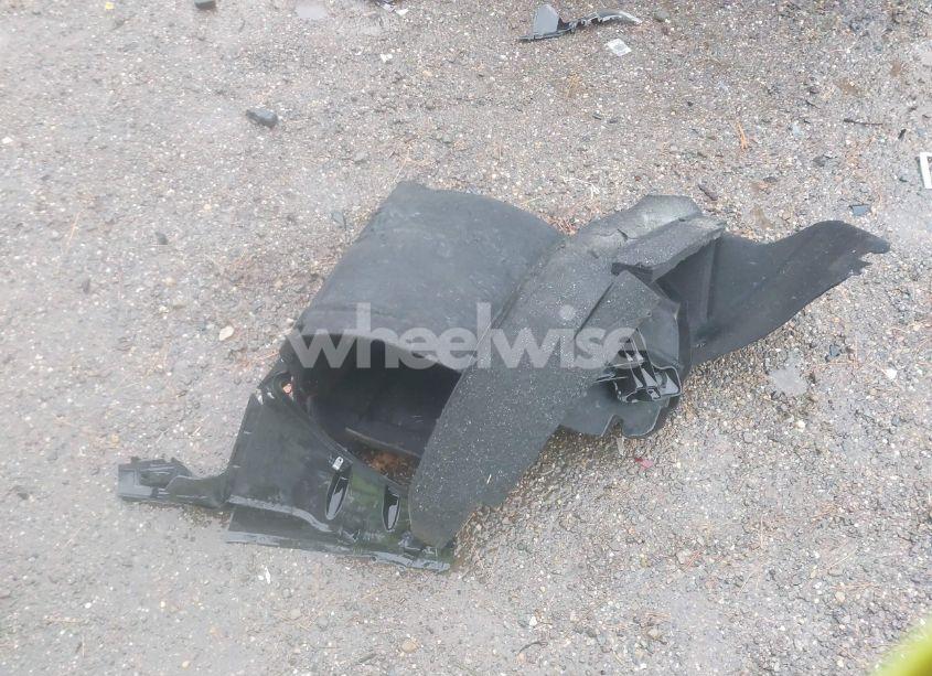 Photo 12 of 2020 Chevrolet Silverado 1500 4WD SHORT BED LT (VIN 3GCUYDET1LG322425)