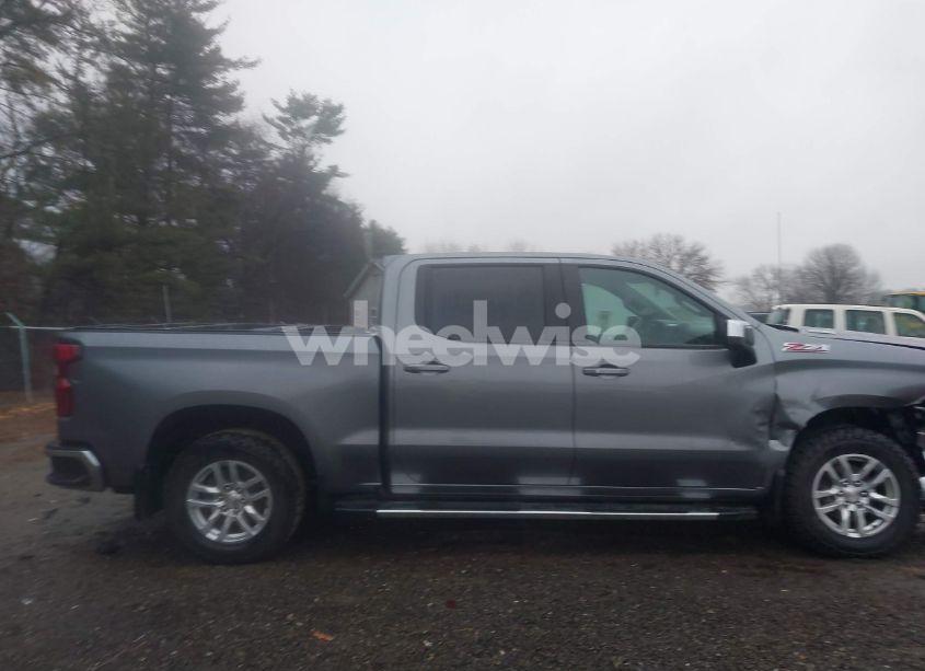 Photo 14 of 2020 Chevrolet Silverado 1500 4WD SHORT BED LT (VIN 3GCUYDET1LG322425)