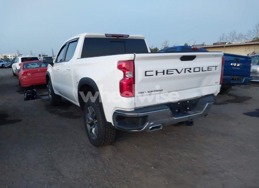 Photo 3 of 2020 Chevrolet Silverado 1500 4WD SHORT BED LT (VIN 3GCUYDET2LG265068)