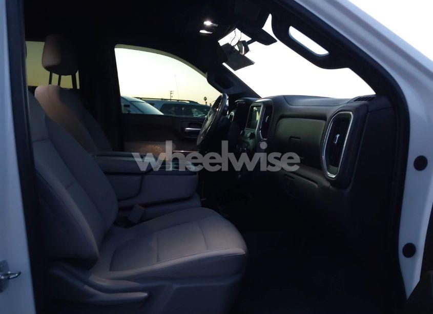 Photo 5 of 2020 Chevrolet Silverado 1500 4WD SHORT BED LT (VIN 3GCUYDET2LG265068)