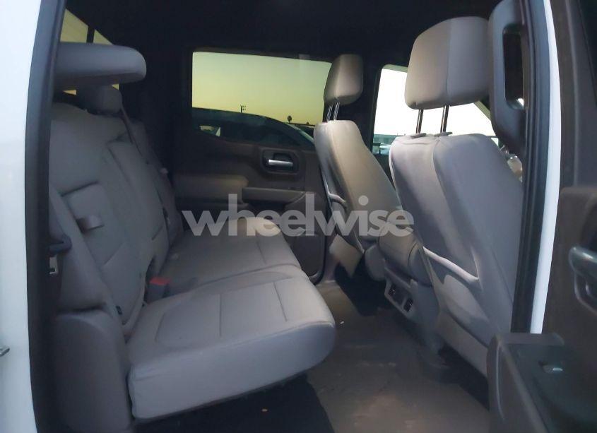 Photo 8 of 2020 Chevrolet Silverado 1500 4WD SHORT BED LT (VIN 3GCUYDET2LG265068)