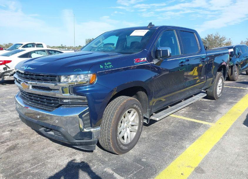 Photo 2 of 2021 Chevrolet Silverado 1500 4WD STANDARD BED LT (VIN 3GCUYDET2MG286536)