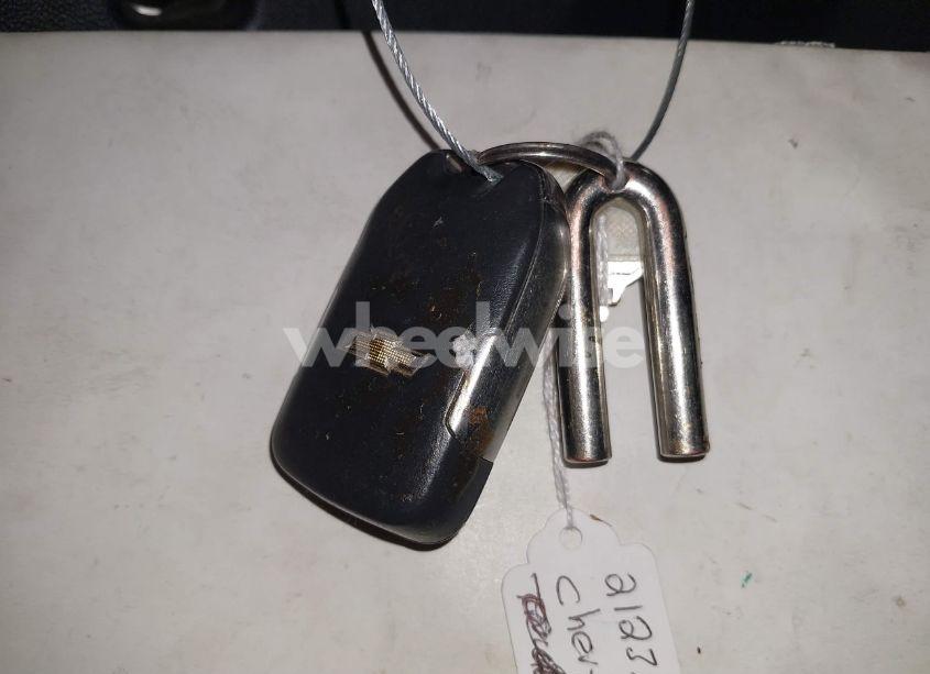 Photo 11 of 2021 Chevrolet Silverado 1500 4WD SHORT BED LT (VIN 3GCUYDET3MG288294)