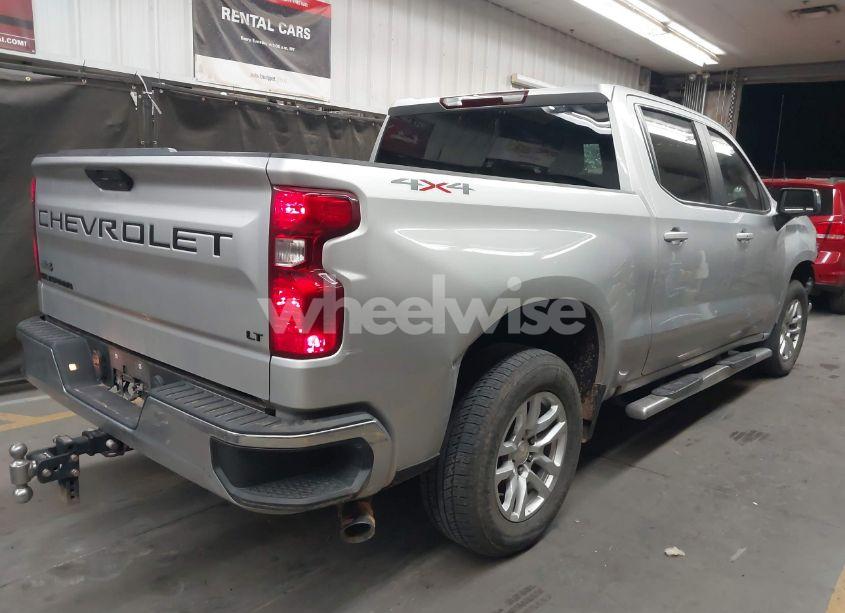 Photo 4 of 2021 Chevrolet Silverado 1500 4WD SHORT BED LT (VIN 3GCUYDET3MG288294)