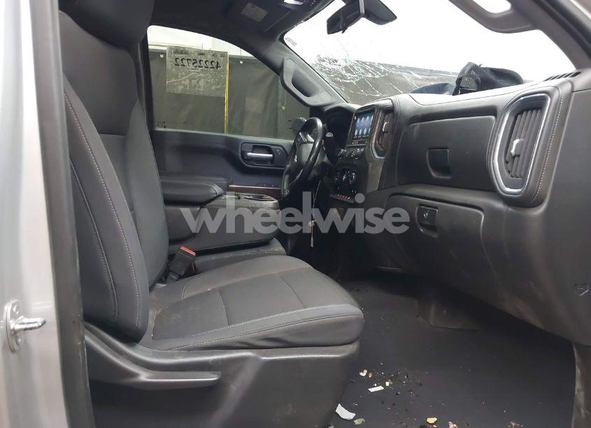 Photo 5 of 2021 Chevrolet Silverado 1500 4WD SHORT BED LT (VIN 3GCUYDET3MG288294)