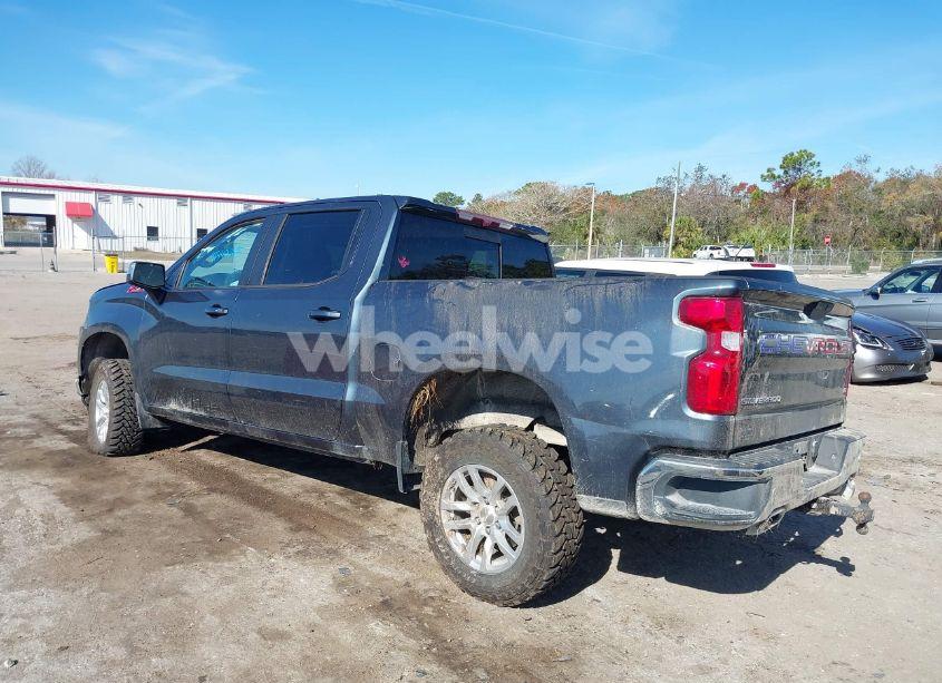 Photo 3 of 2020 Chevrolet Silverado 1500 4WD SHORT BED LT (VIN 3GCUYDET5LG217810)