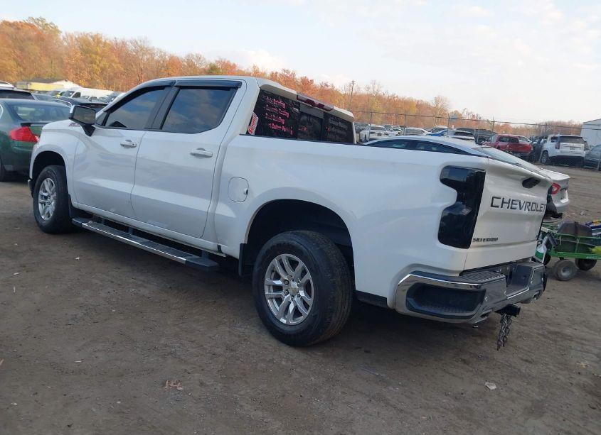 Photo 3 of 2020 Chevrolet Silverado 1500 4WD SHORT BED LT (VIN 3GCUYDET8LG246198)