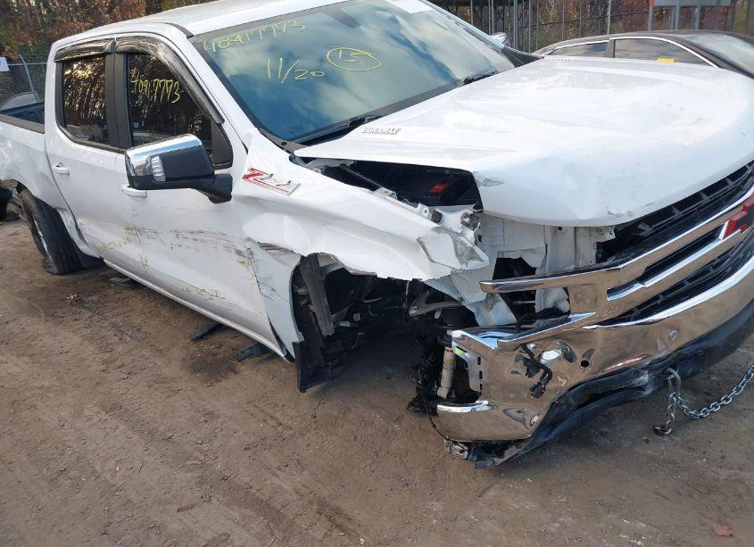 Photo 6 of 2020 Chevrolet Silverado 1500 4WD SHORT BED LT (VIN 3GCUYDET8LG246198)