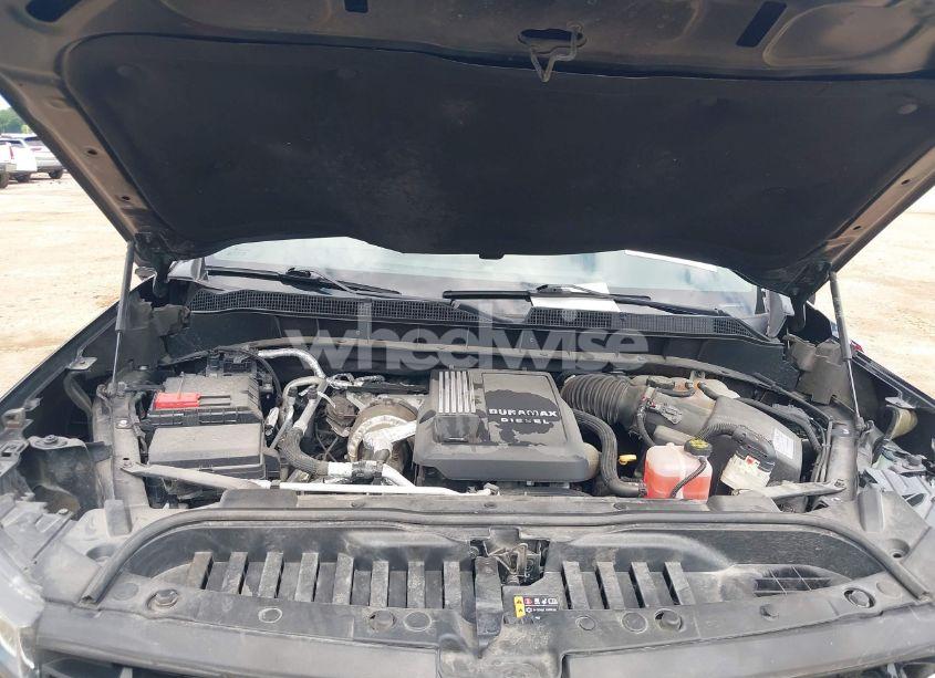 Photo 10 of 2021 Chevrolet Silverado 1500 4WD SHORT BED LT (VIN 3GCUYDET8MG180463)